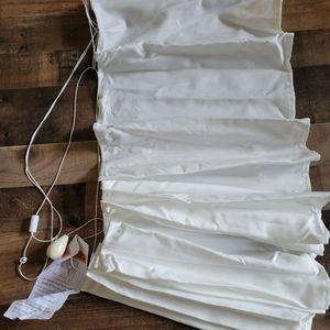 2 Custom fabric Roman shades Small new 17x85 white - window treatments